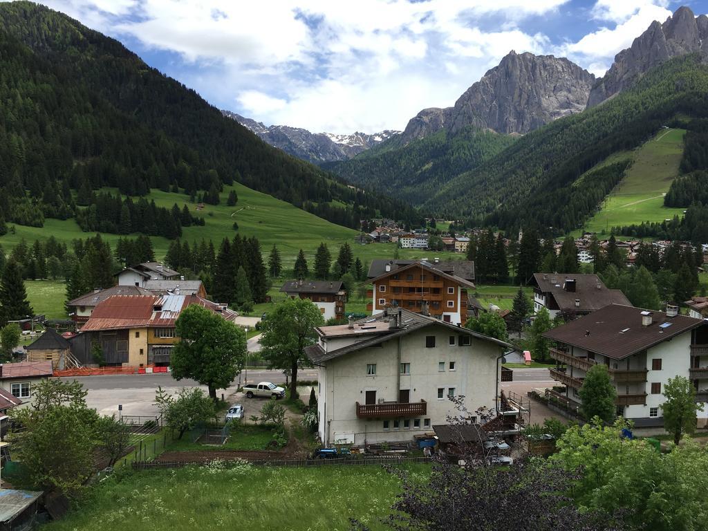 Ciasa Sot Croze Daire Pozza di Fassa Dış mekan fotoğraf